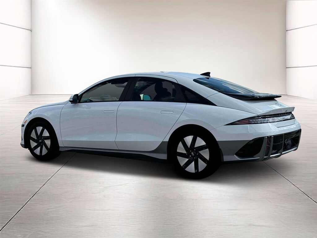 New 2025 Hyundai IONIQ 6 SE Sedan