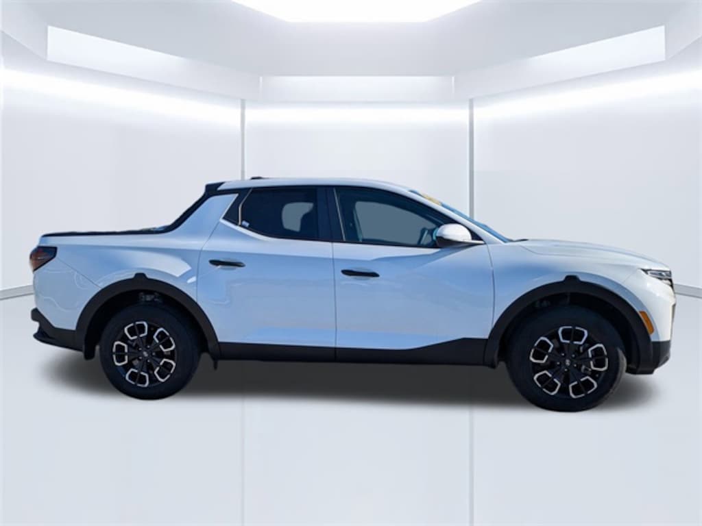 Used 2024 Hyundai Santa Cruz 2.5L SE Truck Crew Cab