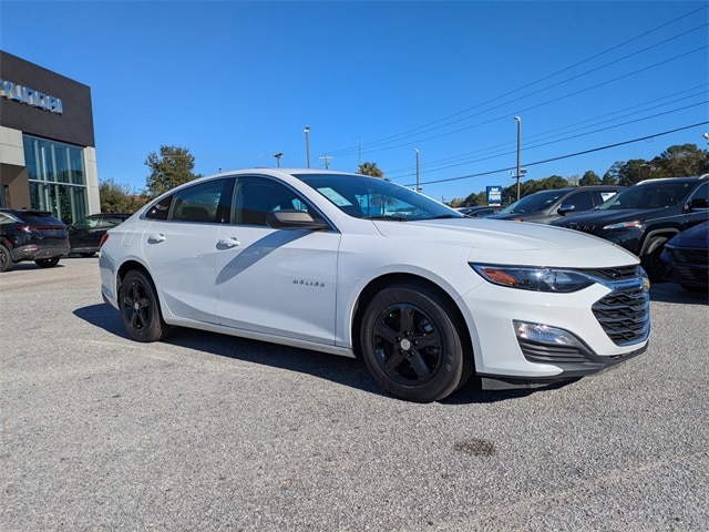 2023 Chevrolet Malibu 1FL's photo