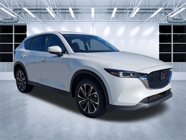 2023 Mazda CX-5 S Premium package's photo