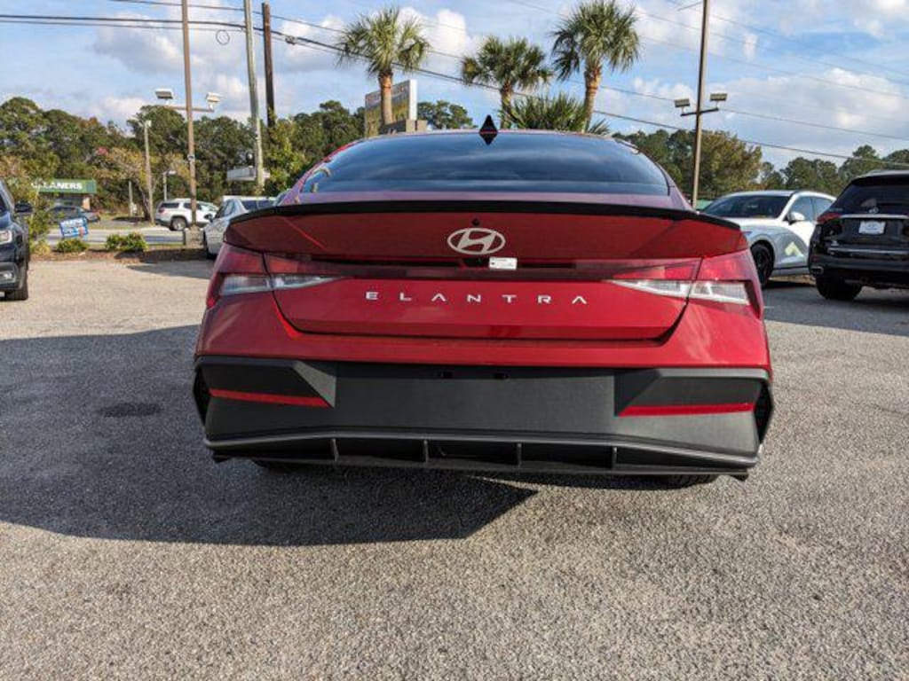 New 2025 Hyundai Elantra SEL Sport Sedan