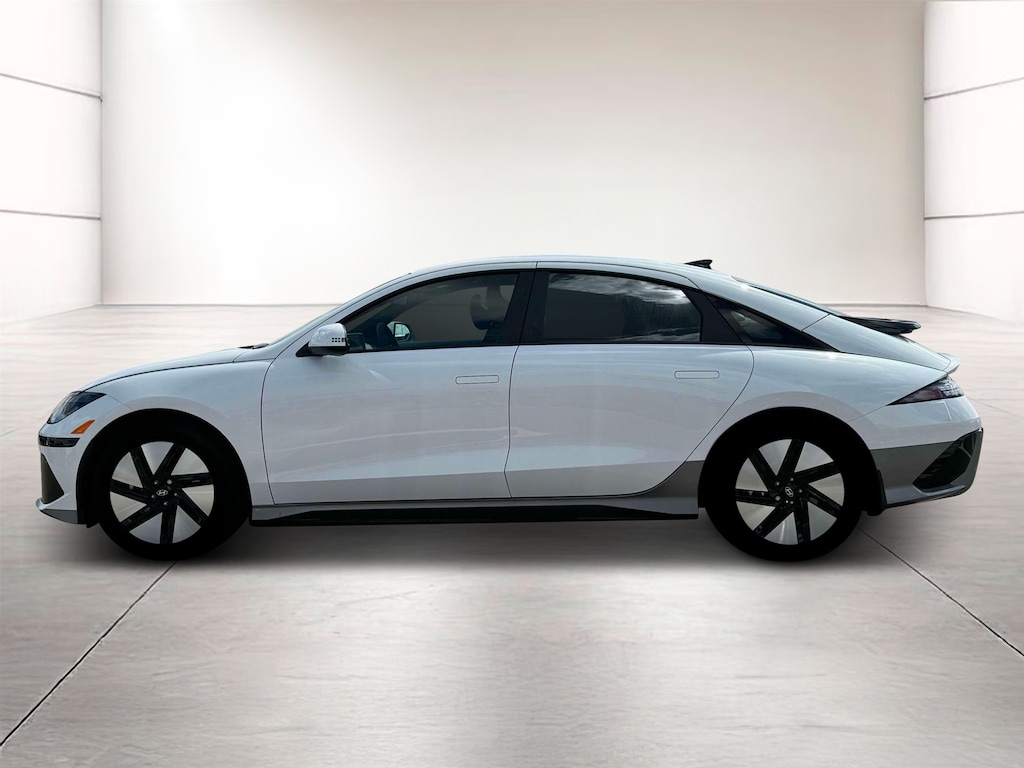 New 2025 Hyundai IONIQ 6 SE Sedan