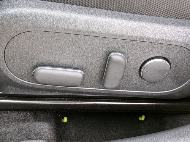 2025 Hyundai Kona SEL - Photo 20