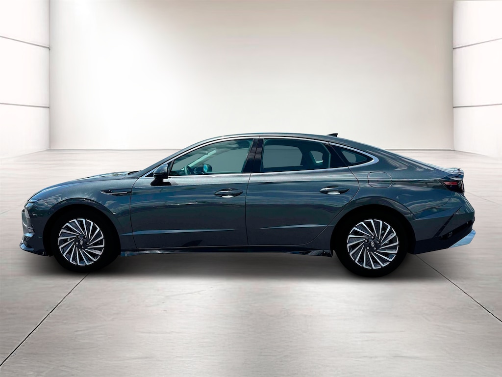 New 2025 Hyundai Sonata Hybrid SEL Sedan