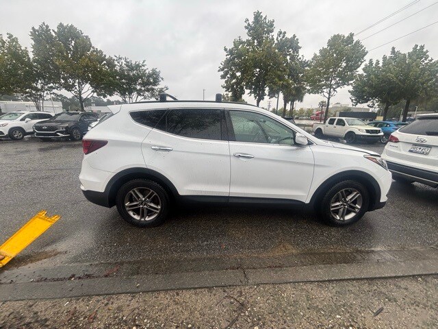 2017 Hyundai Santa Fe Sport photo 3