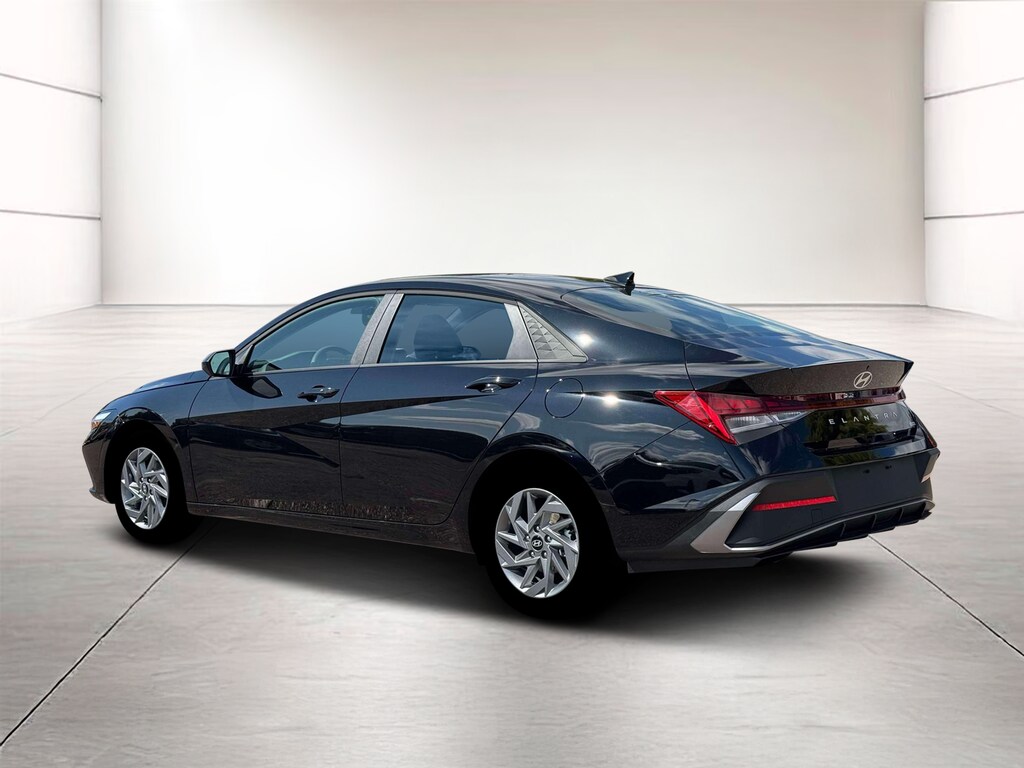 New 2026 Hyundai Elantra HEV Blue Sedan