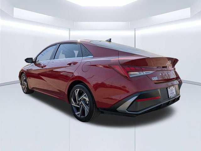 2025 Hyundai Elantra SEL - Photo 6