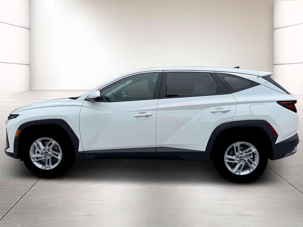 New 2026 Hyundai Tucson SE FWD SUV