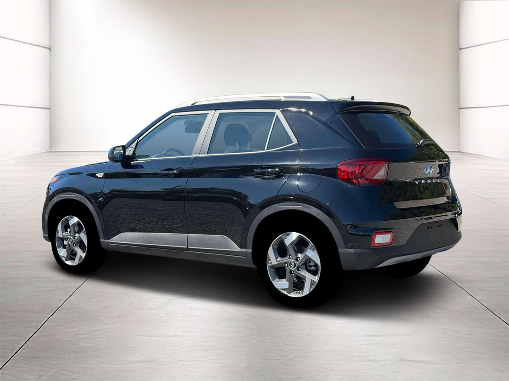 New 2026 Hyundai Venue SEL SUV