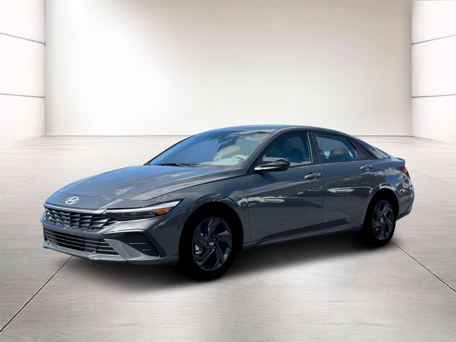 2026 Hyundai Elantra SEL Sport photo 2