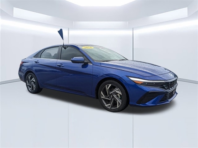 2024 Hyundai Elantra SEL's photo