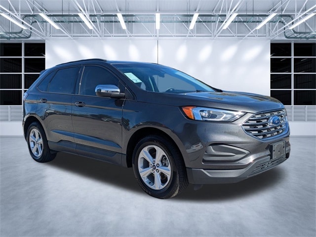 2020 Ford Edge SE