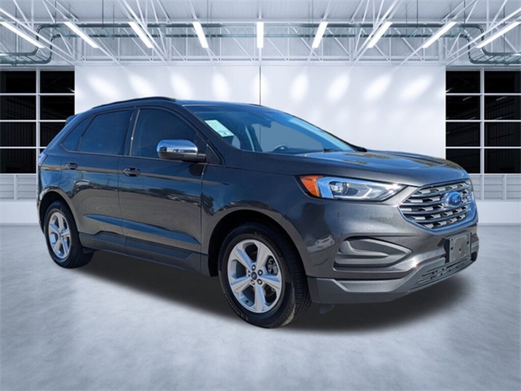 Used 2020 Ford Edge SE SUV