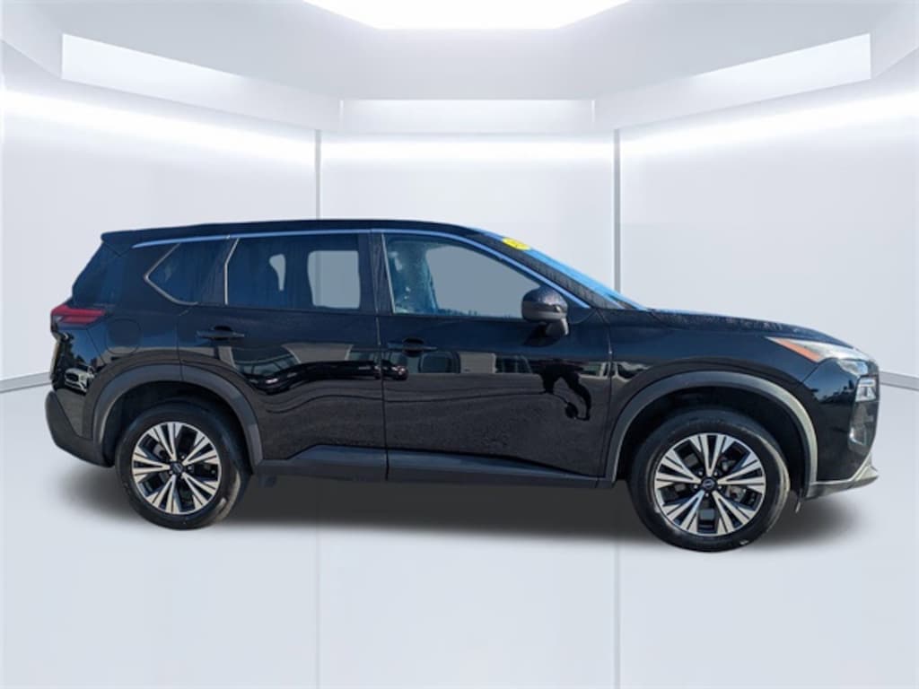 Used 2023 Nissan Rogue SV SUV
