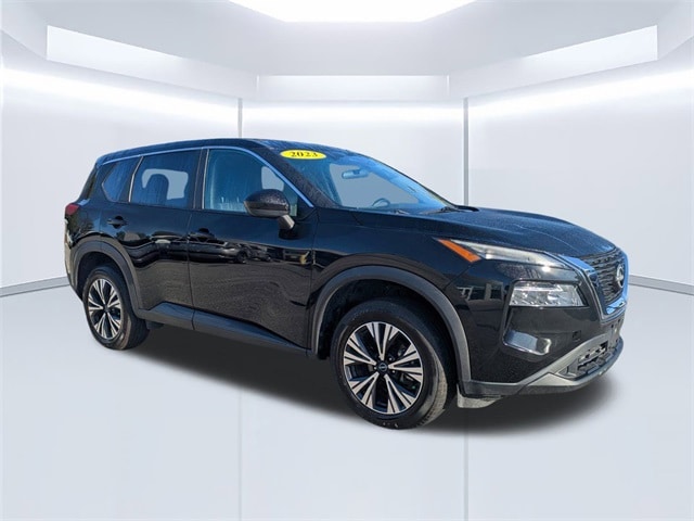 2023 Nissan Rogue SV's photo