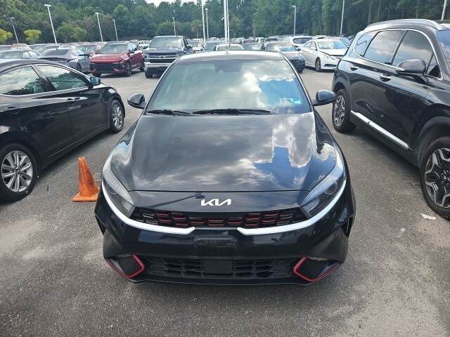 2022 Kia Forte GT-Line photo 2