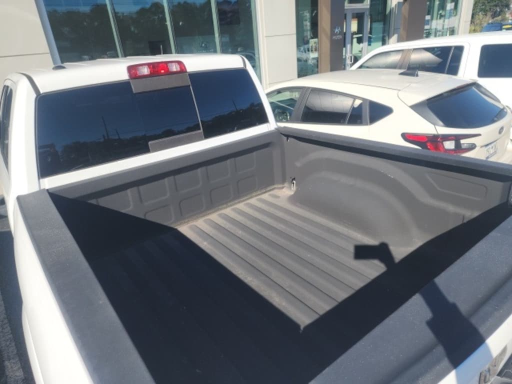 Used 2016 Ram 1500 SLT Truck Crew Cab