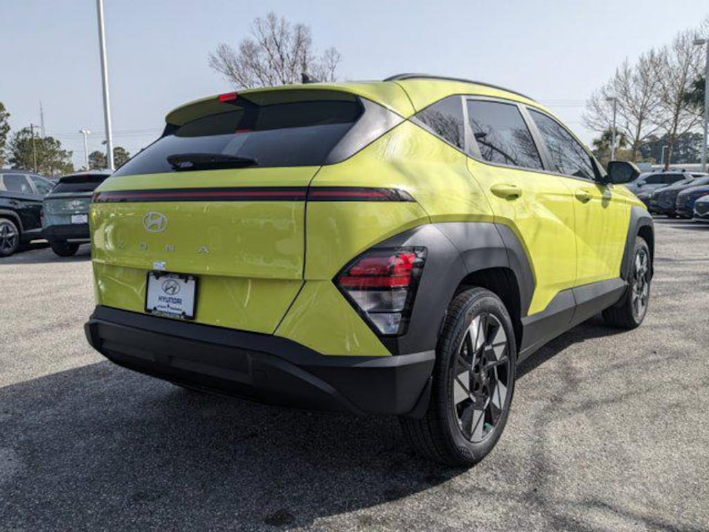 New 2025 Hyundai Kona SEL FWD SUV