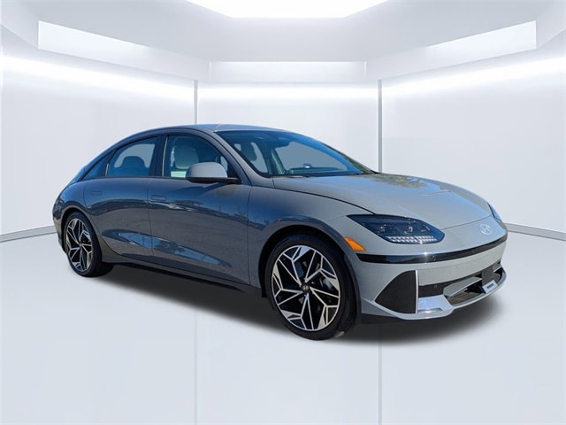 2023 Hyundai IONIQ 6 SEL's photo