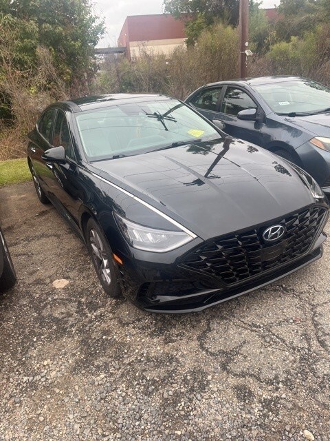 2021 Hyundai Sonata SEL Convenience photo 2