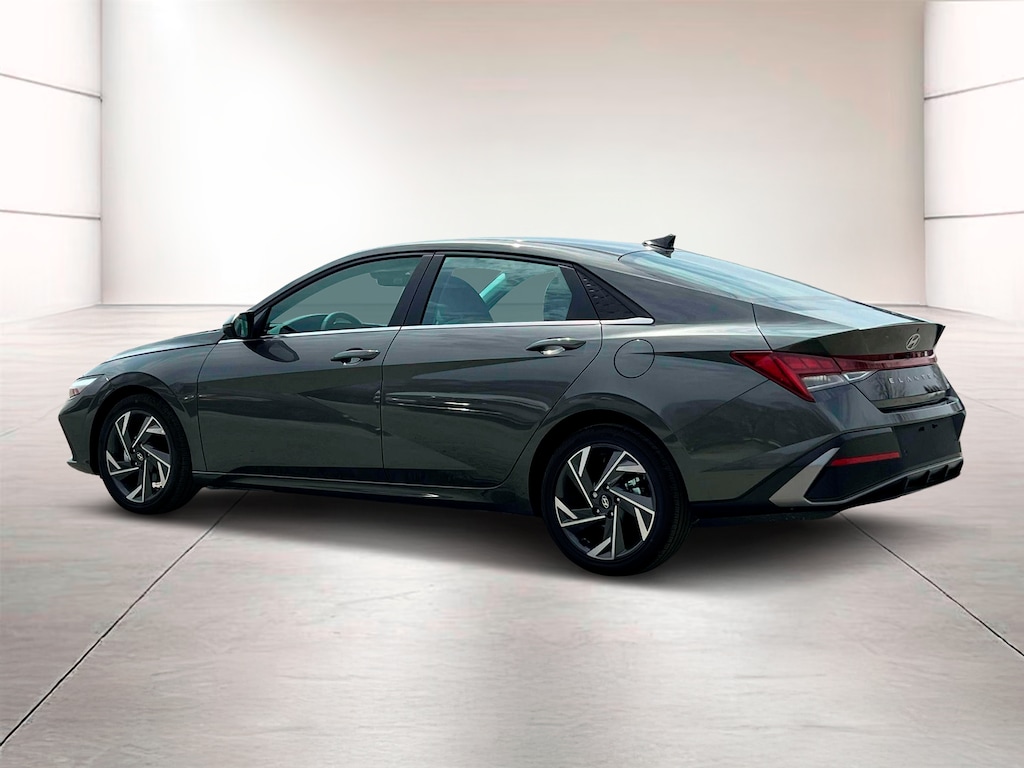 New 2025 Hyundai Elantra Hybrid Limited Sedan