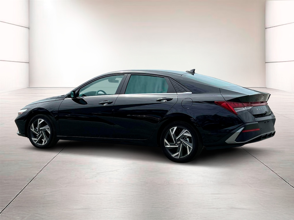 New 2025 Hyundai Elantra Hybrid Limited Sedan