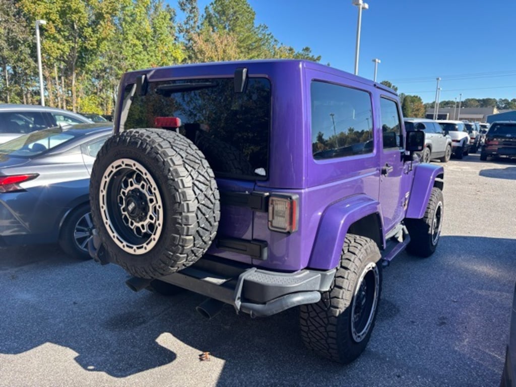 Used 2017 Jeep Wrangler JK Sahara 4x4 SUV