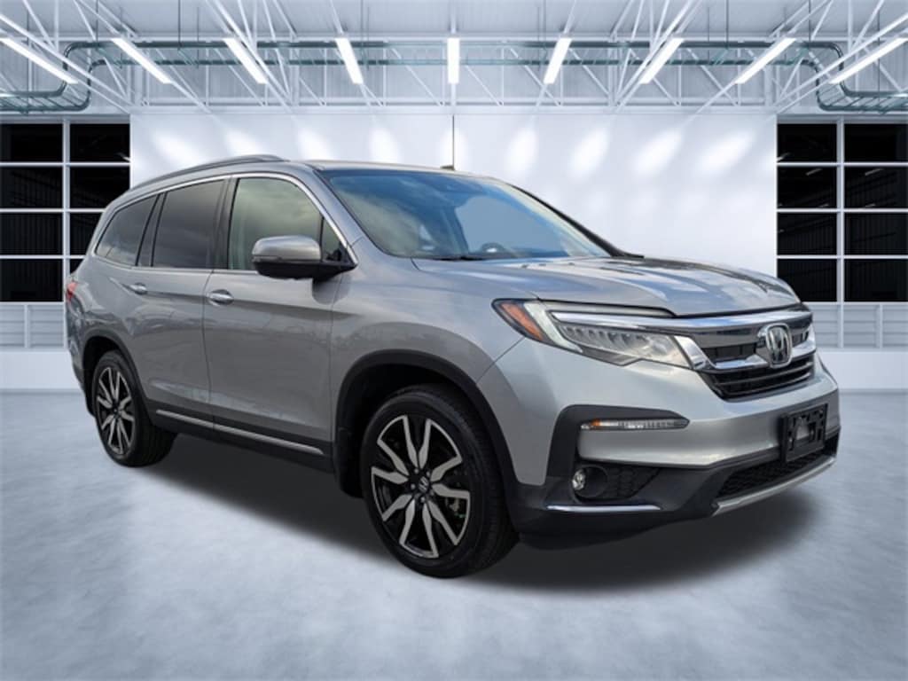 Used 2022 Honda Pilot Touring 8 Passenger SUV