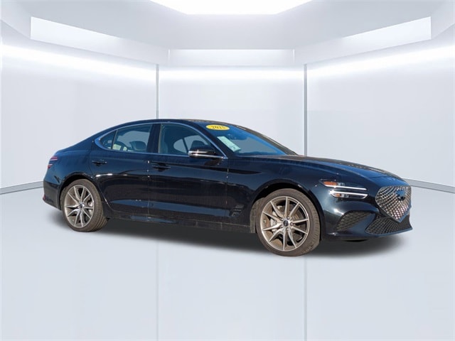 2025 GENESIS G70 Standard's photo