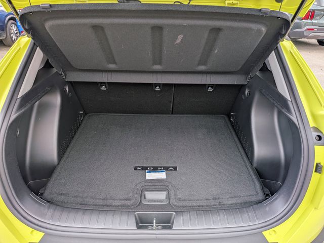 2025 Hyundai Kona SEL - Photo 13