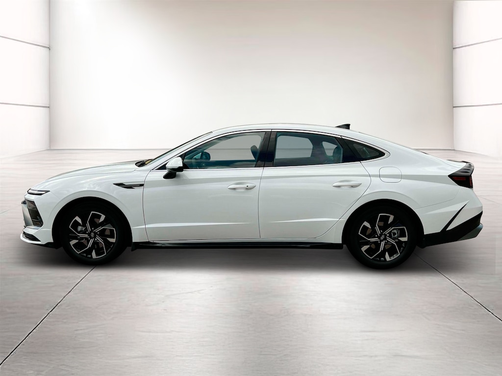 New 2025 Hyundai Sonata SEL Sedan