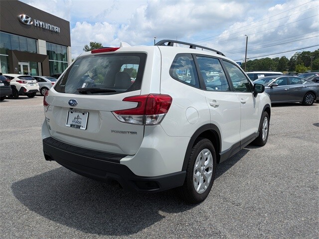 2022 Subaru Forester Base photo 3
