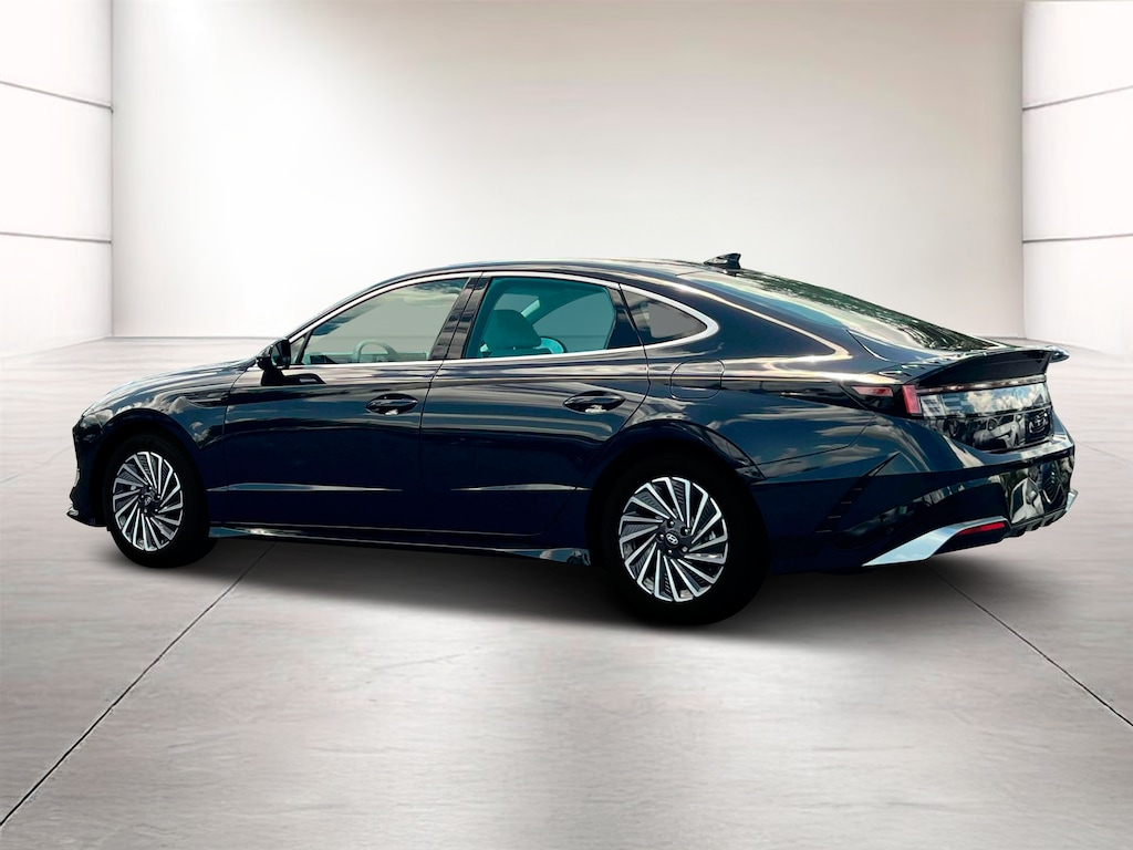 New 2025 Hyundai Sonata Hybrid SEL Sedan