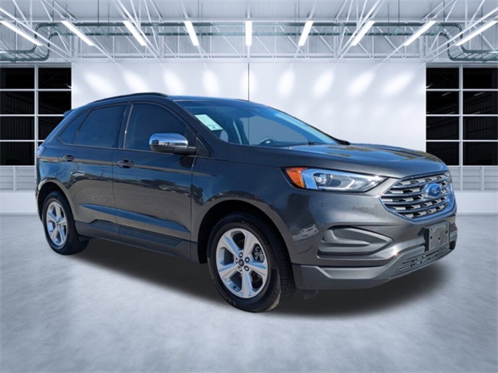 Used 2020 Ford Edge SE SUV