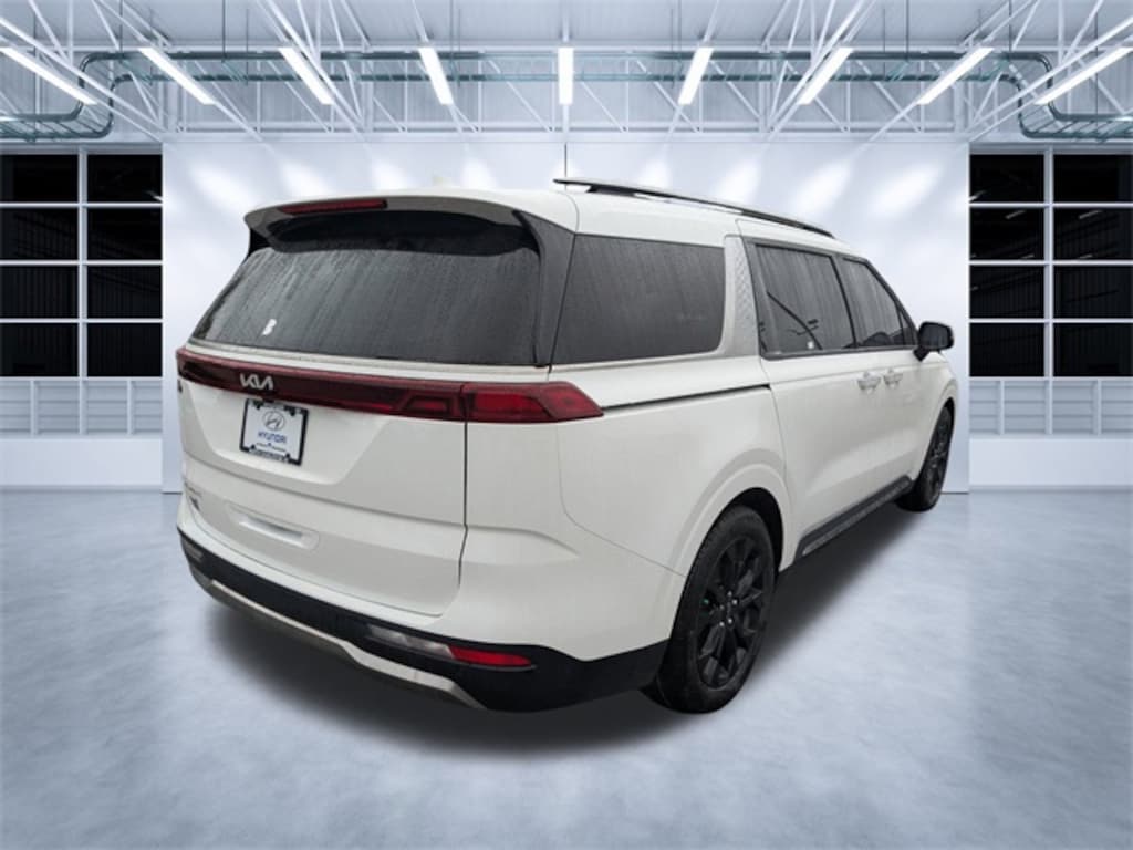 Used 2024 Kia Carnival SX MPV