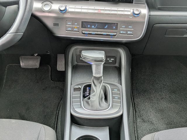 2025 Hyundai Kona SEL - Photo 19