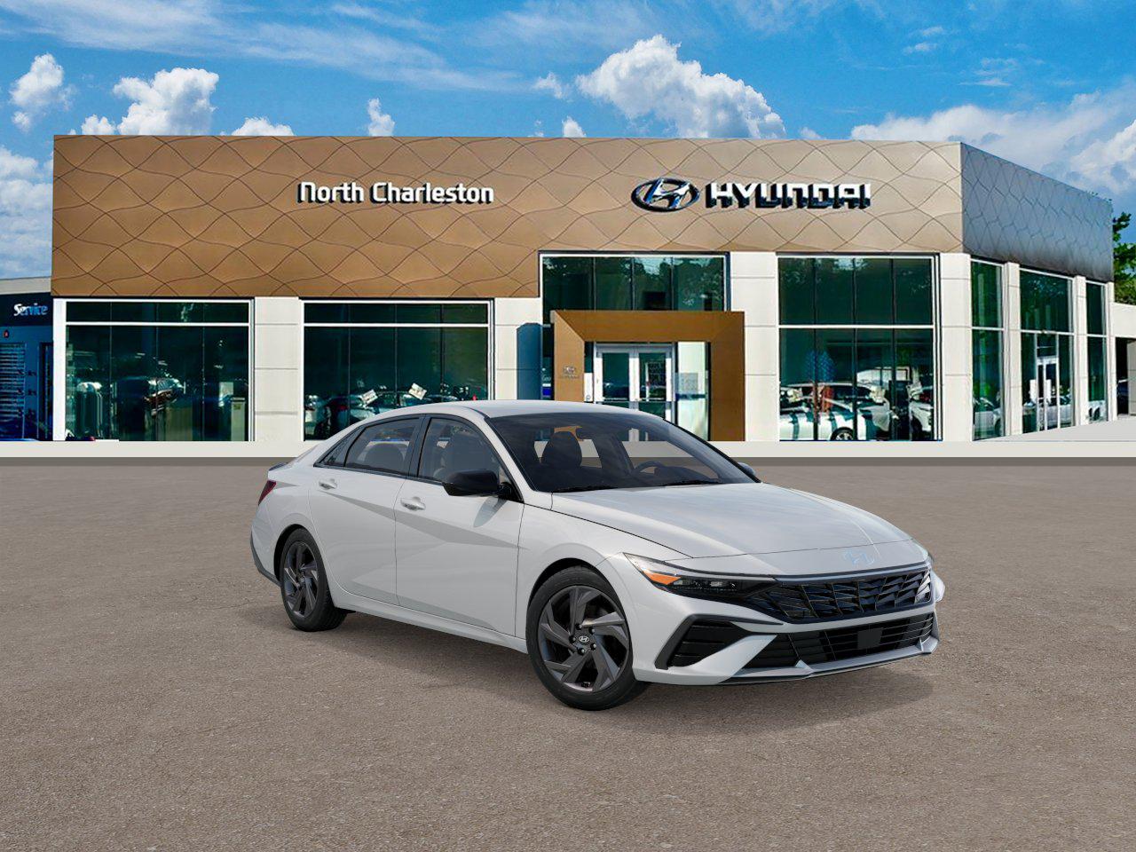 2026 Hyundai Elantra SEL Sport photo 2