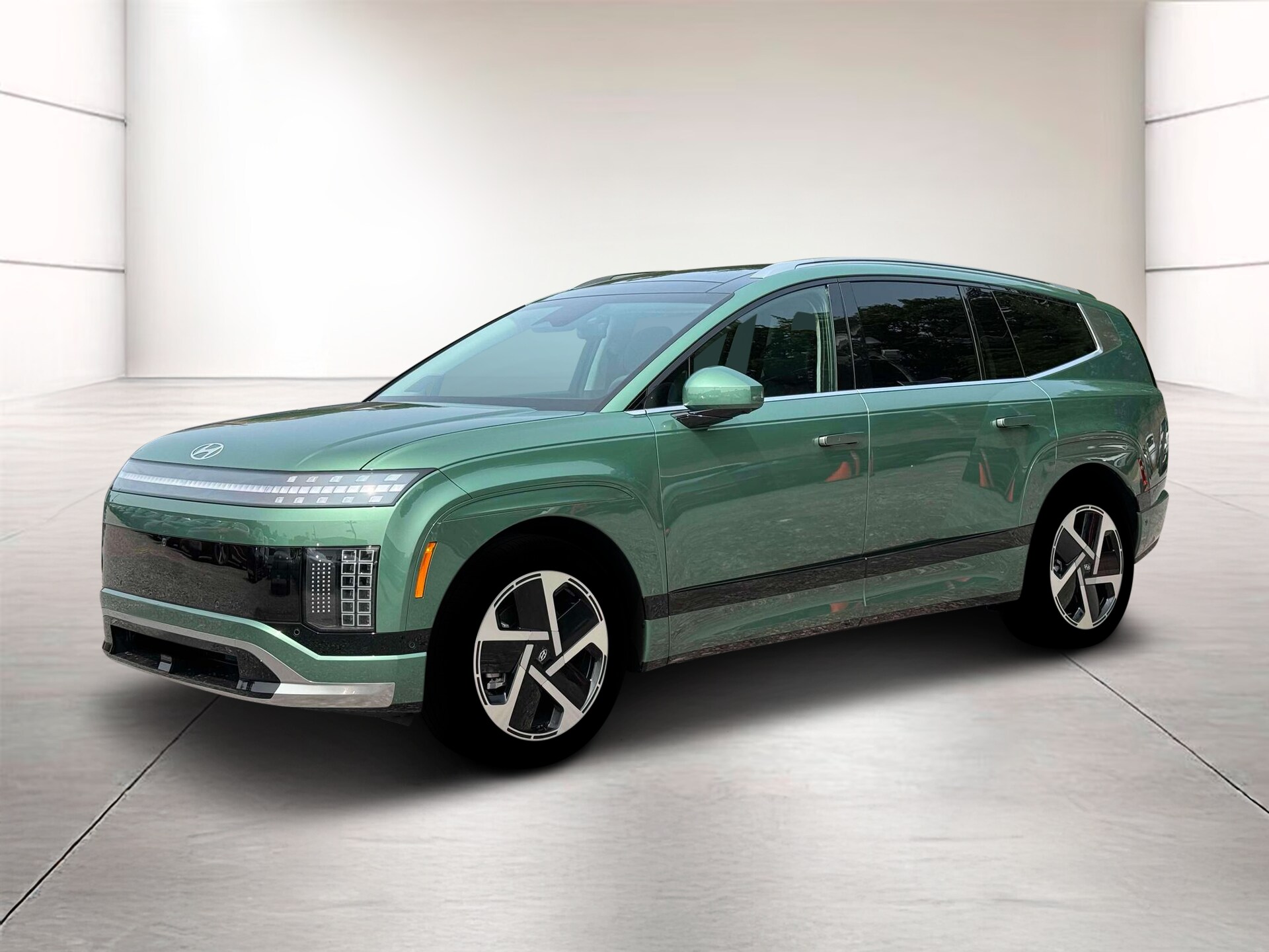 2026 Hyundai Ioniq photo 2