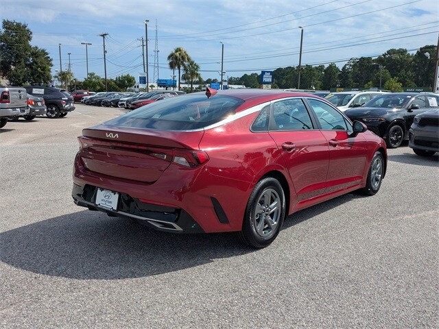 2022 Kia K5 LXS photo 4