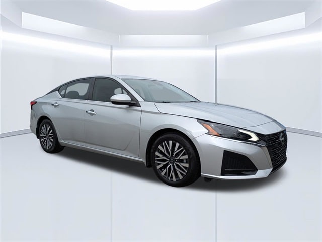 2023 Nissan Altima SV