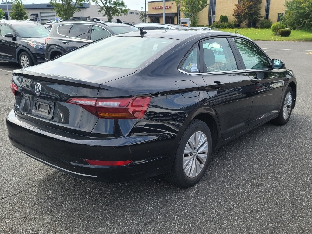 Used 2019 Volkswagen Jetta S with VIN 3VWC57BU8KM161247 for sale in Farmingdale, NY