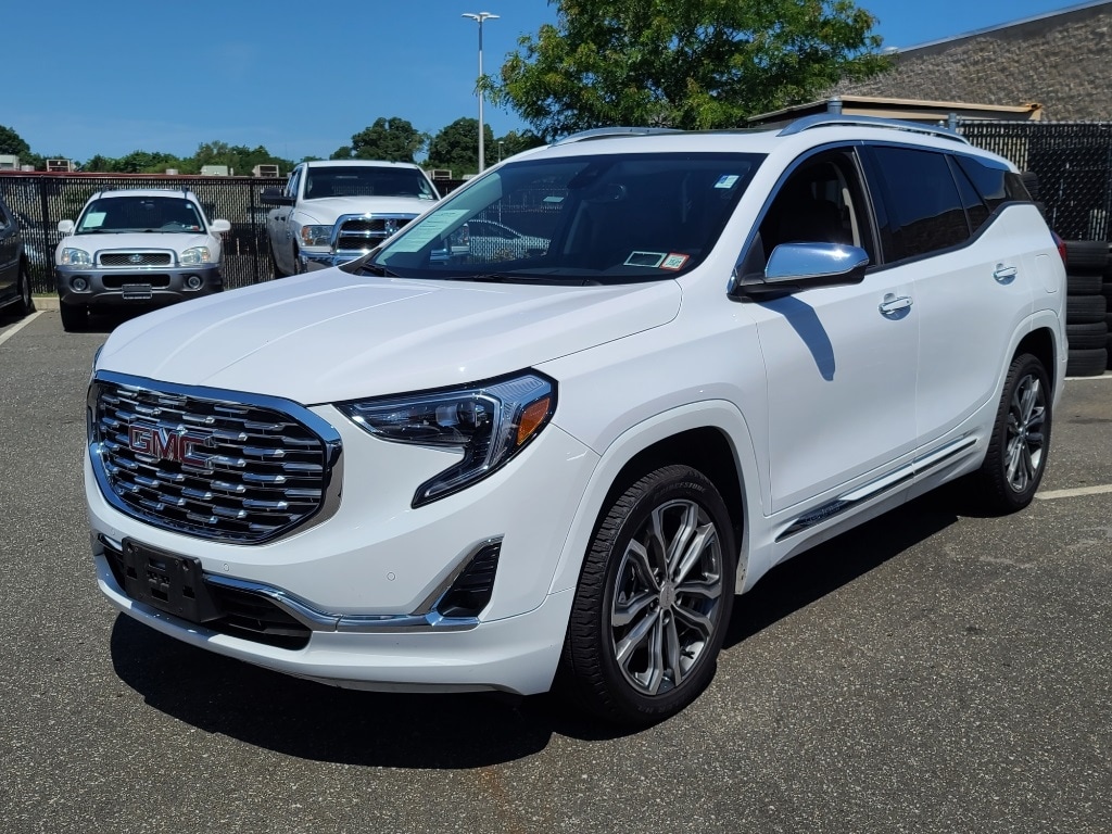 Used 2020 GMC Terrain Denali with VIN 3GKALXEX9LL337885 for sale in Farmingdale, NY