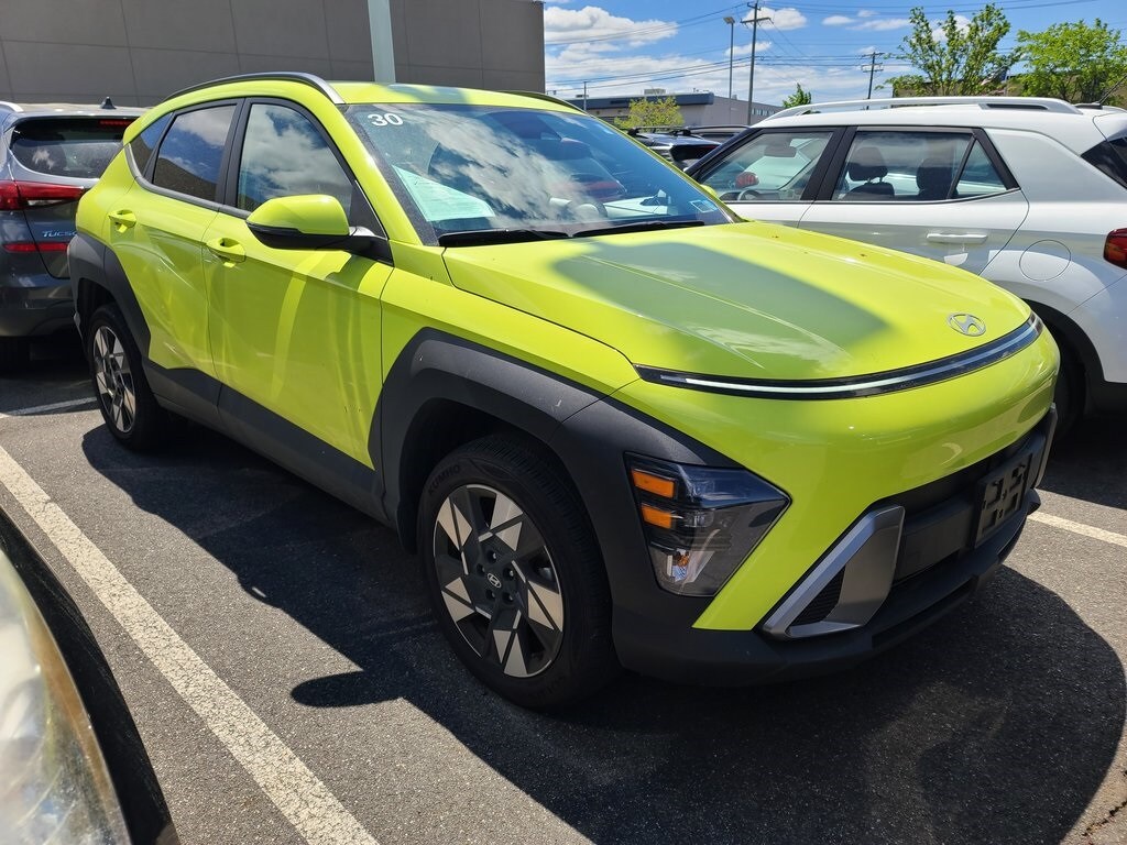 2024 Hyundai Kona SEL photo 2