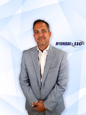 Staff member Mike Volonakis from ID_91369b1db99b