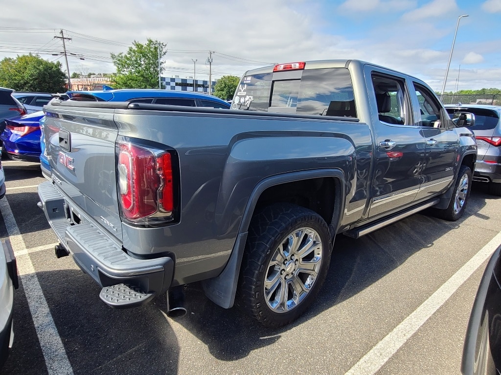 Used 2018 GMC Sierra 1500 Denali Denali with VIN 3GTU2PEJ0JG242385 for sale in Farmingdale, NY