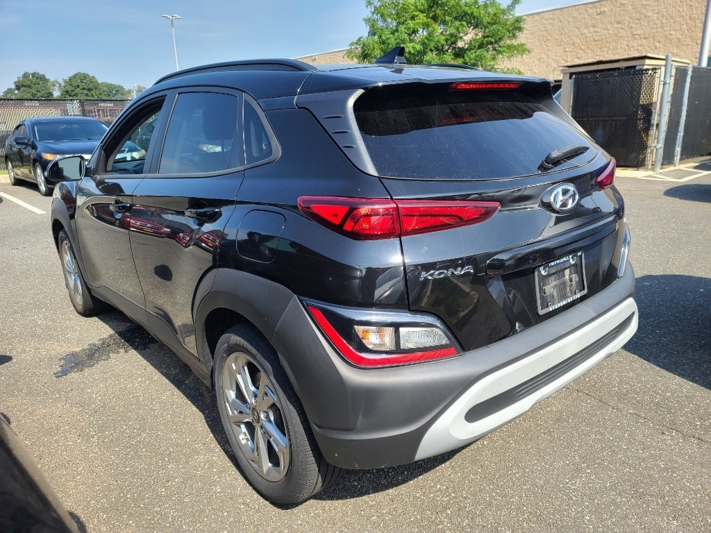 Used 2022 Hyundai Kona SEL with VIN KM8K3CAB6NU760088 for sale in Farmingdale, NY