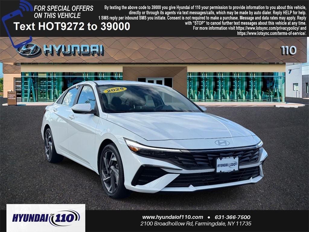 2025 Hyundai Elantra SEL's photo