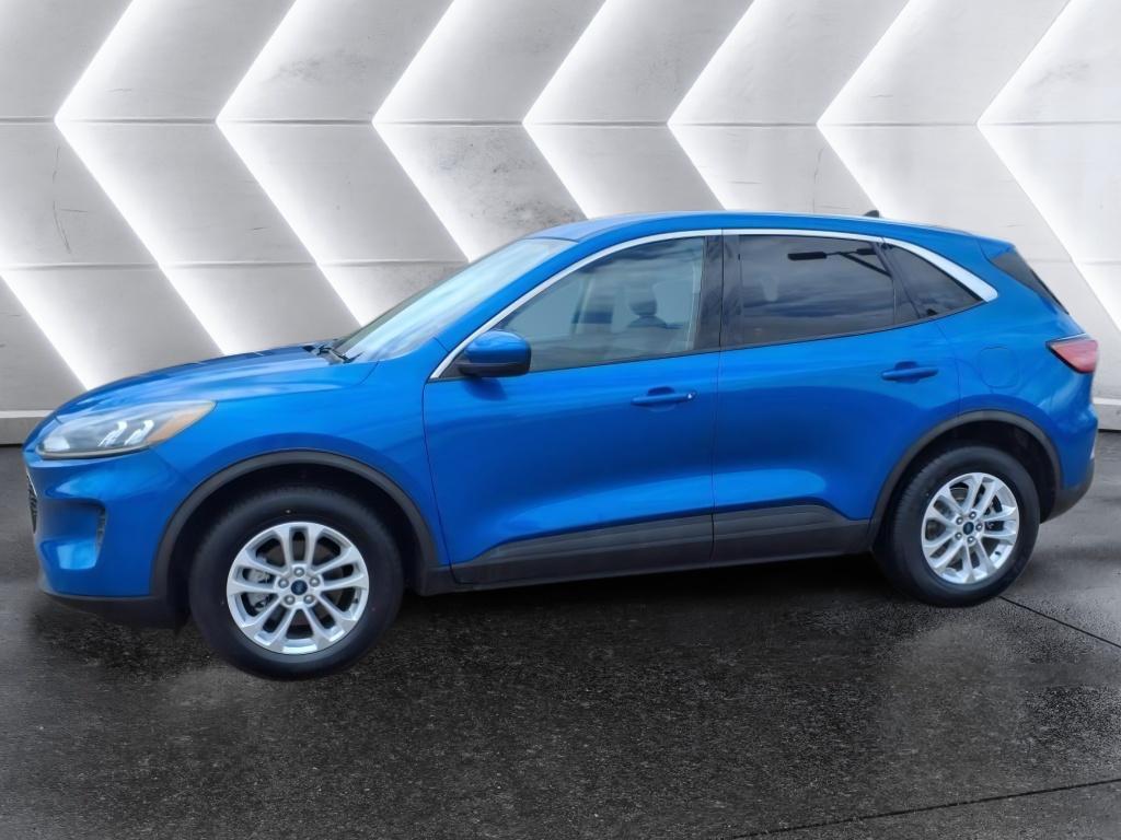 Used 2020 Ford Escape SE with VIN 1FMCU9G66LUB59145 for sale in Batesville, MS