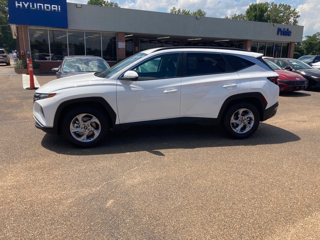 Used 2024 Hyundai Tucson SEL with VIN 5NMJB3DE0RH294597 for sale in Batesville, MS