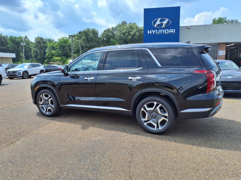 Used 2025 Hyundai Palisade SELPremium with VIN KM8R44GE1SU845290 for sale in Batesville, MS